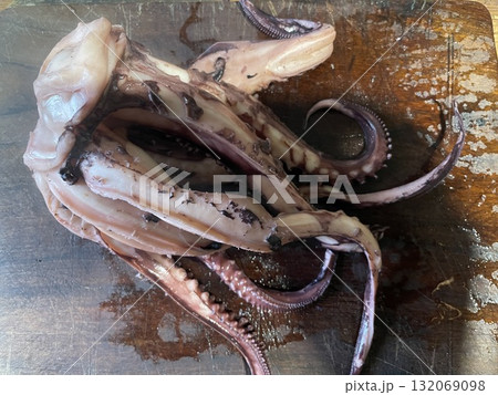 Cooking an octopus step by step Cooking an octopus step by step 132069098