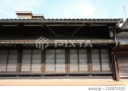 高岡市金屋町の街並み(富山県) 高岡市金屋町の街並み(富山県) 132072320