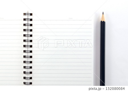 メモ帳 白バック 132080084