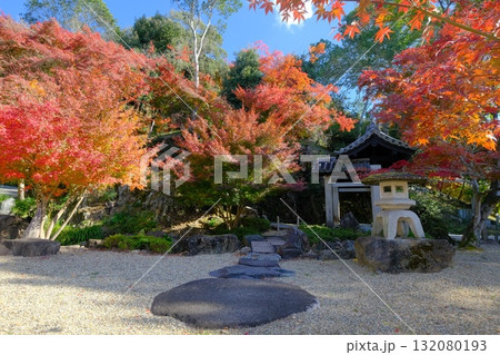 宇治の琴坂石門 132080193