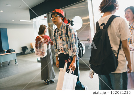 supporting my fave supporting my fave 132081236