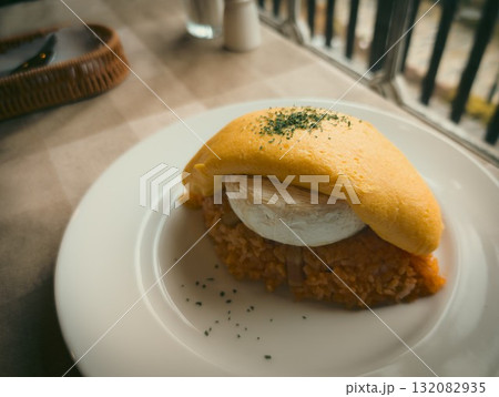 ふわとろオムライス ふわとろオムライス 132082935