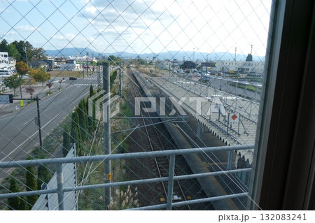 新青森駅の奥羽本線の線路（青森県青森市） 132083241