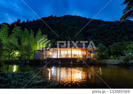 静岡県藤枝市にある日本建築の茶室と日本庭園「玉露の里」 132085569