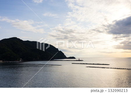 伊豆半島の松崎町の海の夕景 伊豆半島の松崎町の海の夕景 132090213