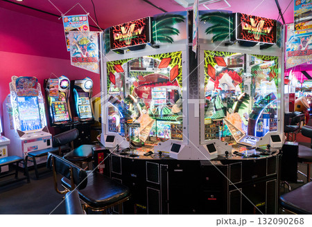 ダイバーシティ東京プラザ　ラウンドワン　ゲームセンター　メダルゲーム　東京都江東区青海 132090268