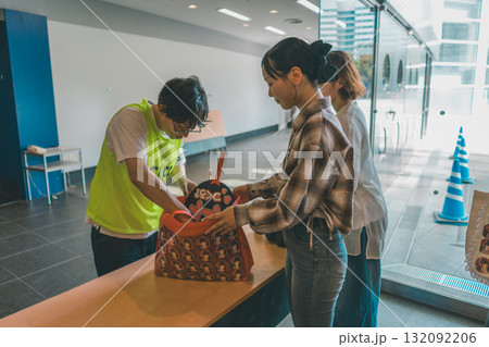 supporting my fave supporting my fave 132092206