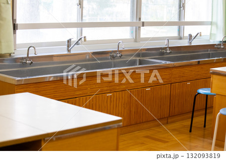 小学校 家庭科室 小学校 家庭科室 132093819