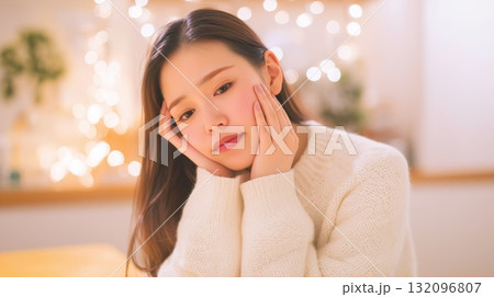 肌を気にする日本人女性 132096807