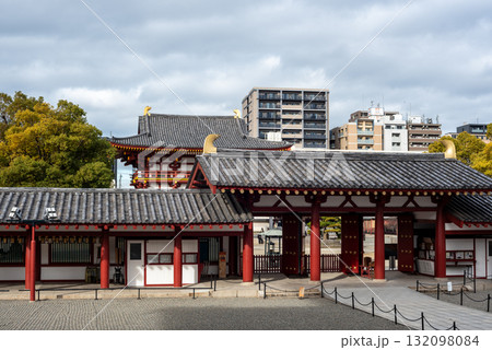 Shitennoji oldest Buddhist Temple in Japan founded in 593 by the prince Shotoku Taishi in Osaka 132098084