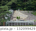 観光名所金沢城の垣を修繕する工事現場の様子 132099429