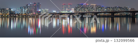 Panoramic cityscape night view of Han river and skyline of Seoul, capital of South Korea Panoramic cityscape night view of Han river and skyline of Seoul, capital of South Korea 132099566