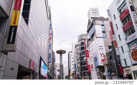 渋谷駅前の路地 渋谷109奥の道 ショッピング 観光地 東京都渋谷区 渋谷駅前の路地 渋谷109奥の道 ショッピング 観光地 東京都渋谷区 132099797
