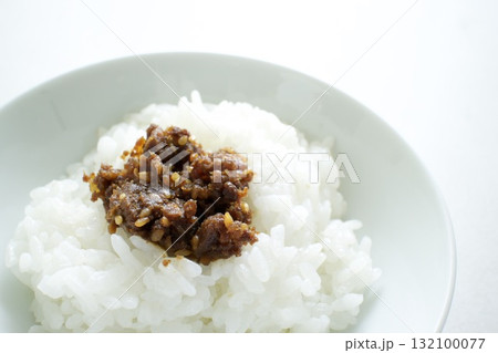 ご飯のお供の肉味噌 ご飯のお供の肉味噌 132100077