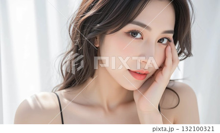 綺麗な女性のビューティーイメージ 132100321