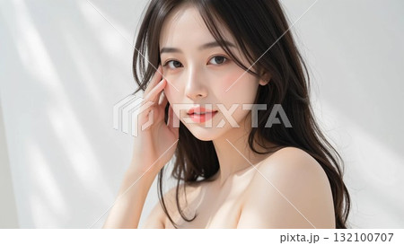 綺麗な女性のビューティーイメージ 132100707