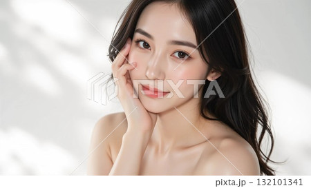 綺麗な女性のビューティーイメージ 132101341