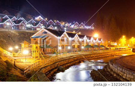 cottage cottage 132104139