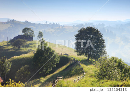 mountain 132104318