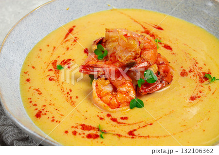 pumpkin cream soup with shrimp, herbs and spices, homemade, no people, pumpkin cream soup with shrimp, herbs and spices, homemade, no people, 132106362