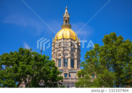 Golden Dome of the Connecticut State Capitol in Hartford Golden Dome of the Connecticut State Capitol in Hartford 132107464
