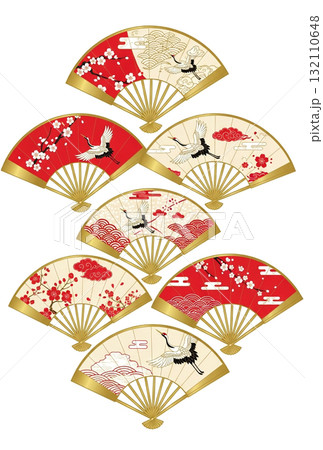 【はがき用】シンプルでモダンな金扇文様の背景 132110648