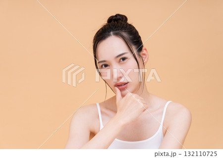 若い女性のビューティ 若い女性のビューティ 132110725