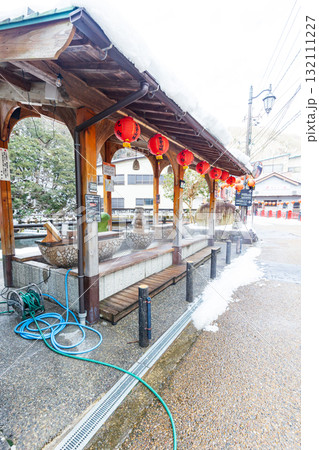 冬化粧した湯原温泉街 冬化粧した湯原温泉街 132111227