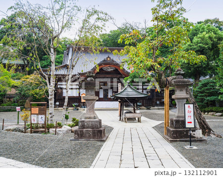 東京 深大寺 本堂前 東京 深大寺 本堂前 132112901