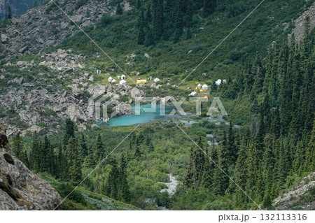 キルギス_アラ・キョリ湖-カラコル 132113316