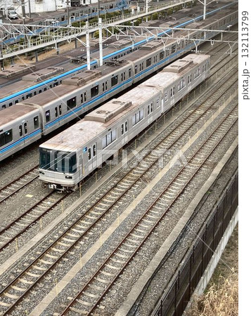 深川検車区行徳分室に停車中の東京メトロ日比谷線車両（03系） 132113799