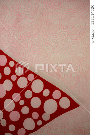 アンティークのモダンな着物生地 132114320