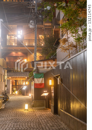 《東京都》神楽坂・かくれんぼ横丁 132114745