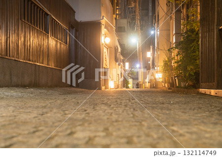 《東京都》神楽坂・かくれんぼ横丁 132114749