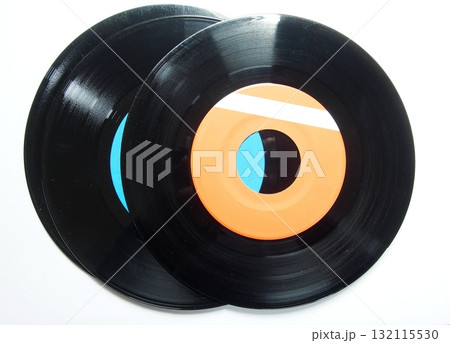 古いドーナツ盤のレコード 古いドーナツ盤のレコード 132115530