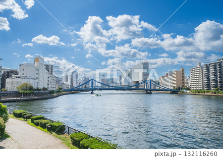 「東京都」深川付近の隅田川の風景　江東区 132116260