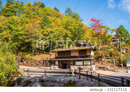 秋の白骨温泉 観光案内所《長野県 松本市》 秋の白骨温泉 観光案内所《長野県 松本市》 132117318