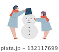 雪だるまを作る子ども達 132117699