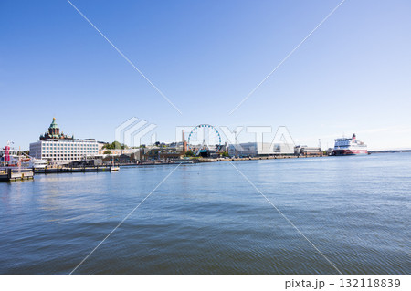 ヨーロッパ、フィンランドのヘルシンキ港の風景 132118839