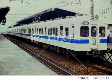 小田急、2304-2303-2210-2209-2302-2301+大型4両、登戸、1982.6.5 132118915