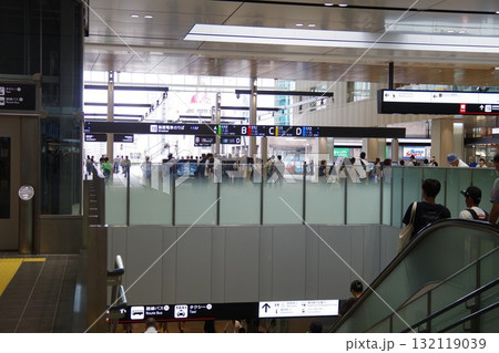 新広島駅ビルの賑わい 132119039