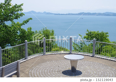来島海峡を見下ろす歴史の見える丘公園からの眺め 132119043