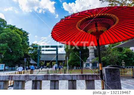 靖国神社 八千代食堂から二の鳥居方向の風景 靖国神社 八千代食堂から二の鳥居方向の風景 132119467