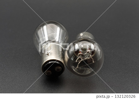 自動車用の電球 自動車用の電球 132120326