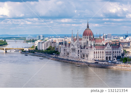 Aerial cityscape view of Danube river and Budapest, capital city of Hungary 132121354