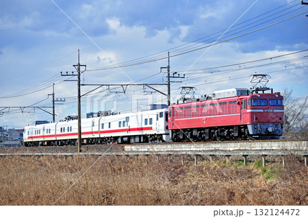 武蔵野線　東浦和－東川口　JR東日本　EF81-81（田端）＋キヤE193系（仙台）　Easti-D 132124472