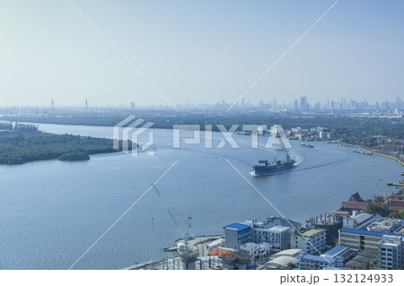 タイ・チャオプラヤー川下流域とサムットプラカン～バンコクの眺望 / Thailand  132124933