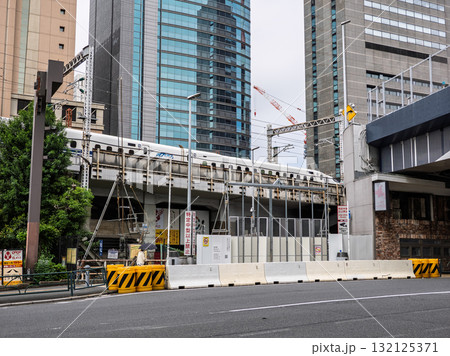 東京高速道路（KK線）の廃止に伴い2025年4月に閉鎖された「土橋入口」（2025年10月撮影） 132125371