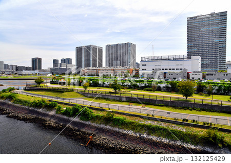 富士見橋／東雲運河よりURBAN SPORTS PARK方面を望む(東京都江東区)【2025.9】 132125429