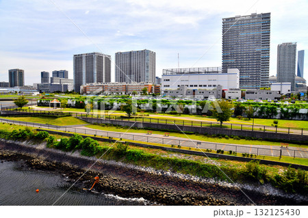 富士見橋／東雲運河よりURBAN SPORTS PARK方面を望む(東京都江東区)【2025.9】 132125430